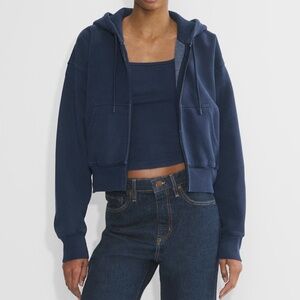 Aritzia Cozy Sweatfleece Boyfriend Boxy Zip Hoodie